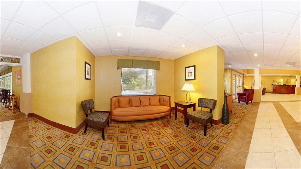 Hotel Comfort Near I-75
